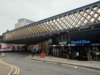 Eisenbahnbrücke Waterloo Station (London)