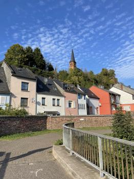 Fußgängerbrücke über die Leuk (Saarburg/Saarburg-Kell (VG))
