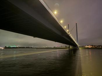 Rheinkniebrücke (Düsseldorf)