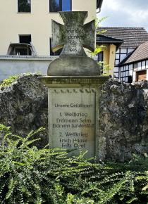 Kriegerdenkmal (Kleinbockedra/Hügelland-Täler (VG))