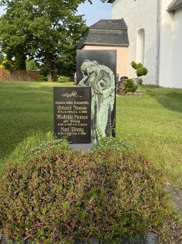 Dorfkirche (Haselbach/Pleißenaue (VG))