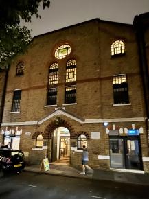 Hanbury Hall (London)